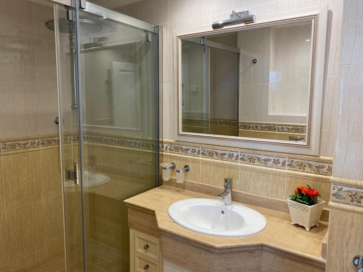 Apartamentos Villa Torreblanca Фуeнхирола Екстериор снимка