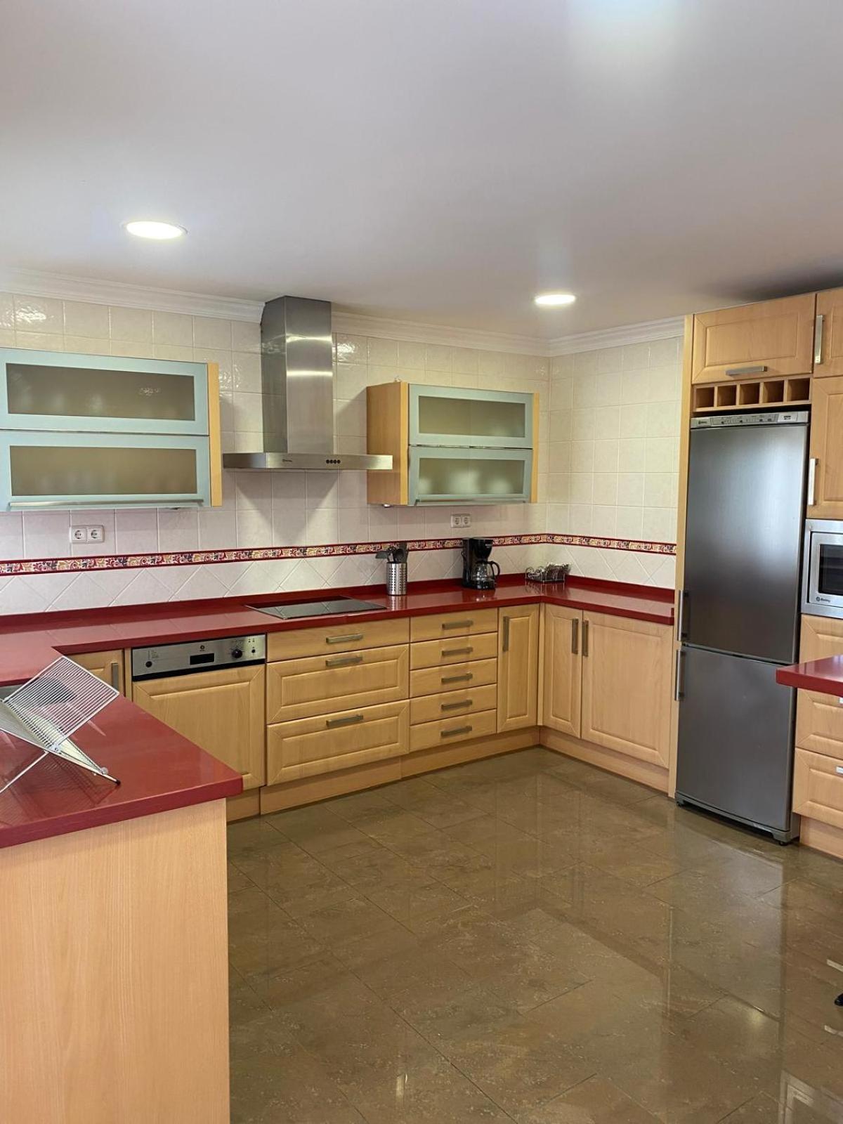 Apartamentos Villa Torreblanca Фуeнхирола Екстериор снимка